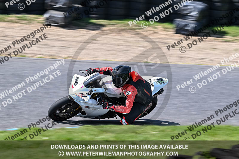 enduro digital images;event digital images;eventdigitalimages;lydden hill;lydden no limits trackday;lydden photographs;lydden trackday photographs;no limits trackdays;peter wileman photography;racing digital images;trackday digital images;trackday photos